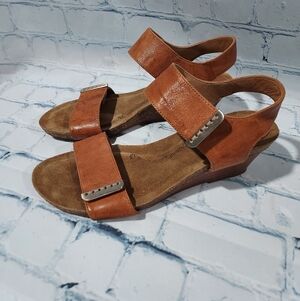 Sofft Verdi II Tan Cognac Leather Sandals Size 7M Comfort Strap